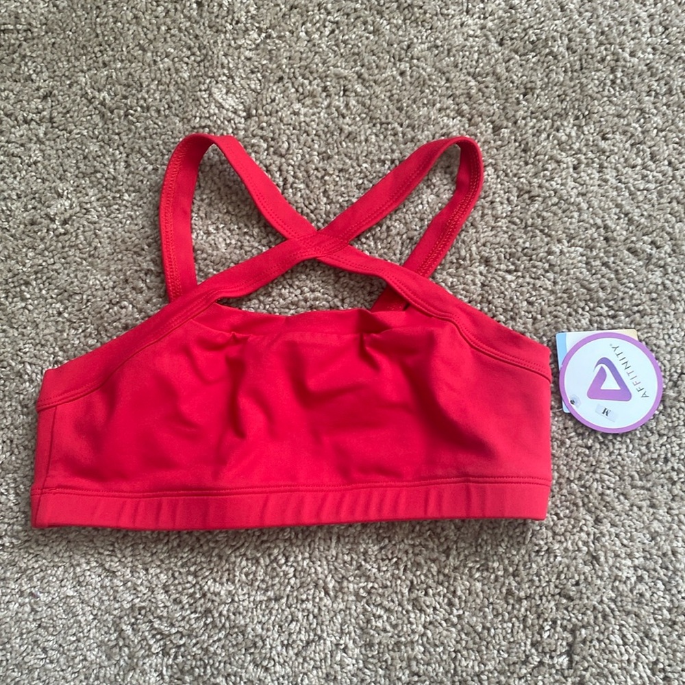 NWT - AFFITNITY- Red Sports Bra, size medium
